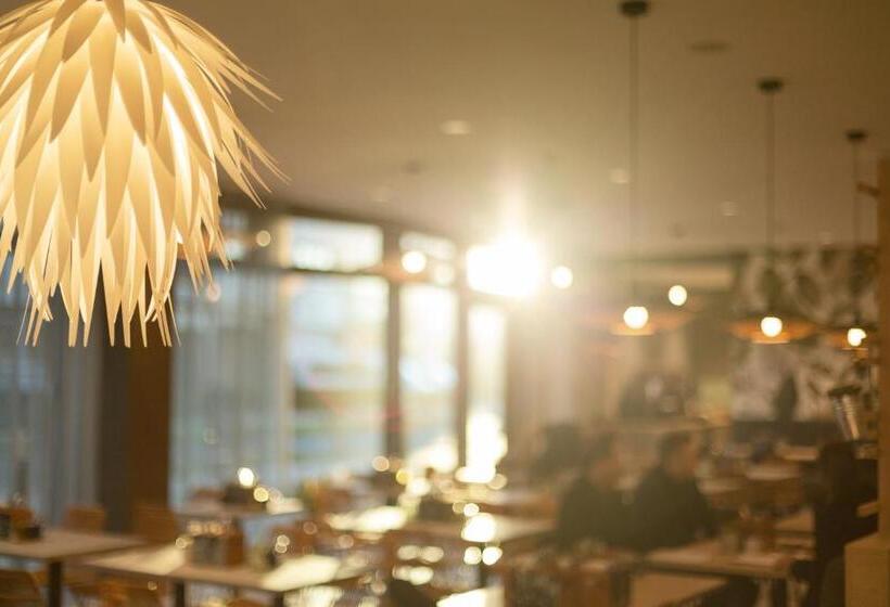 The Niu Crusoe   Apartments