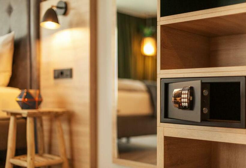 The Niu Crusoe   Apartments