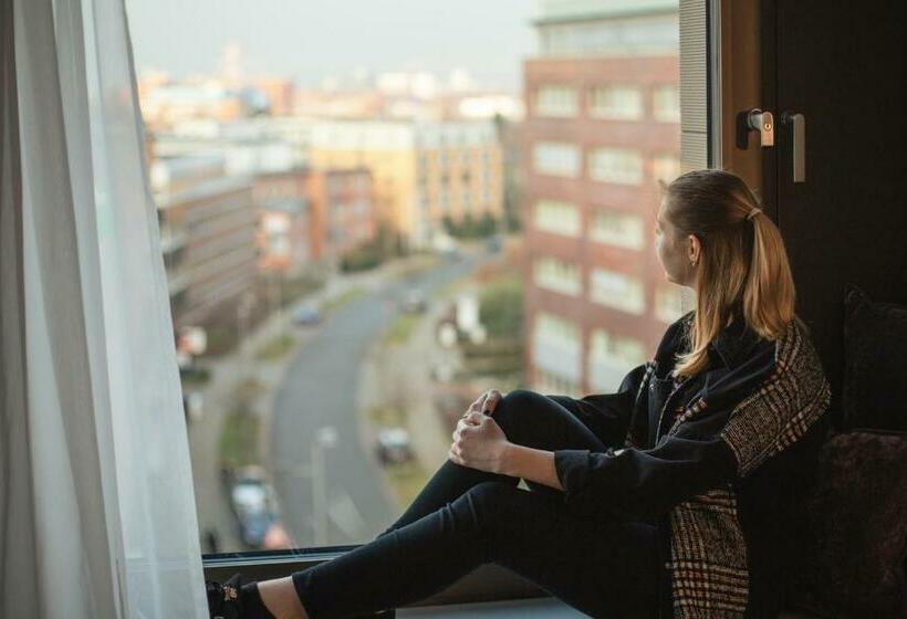 The Niu Crusoe   Apartments