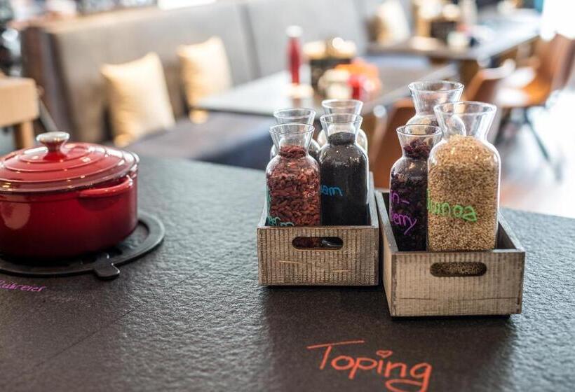 The Niu Saddle   Apartments