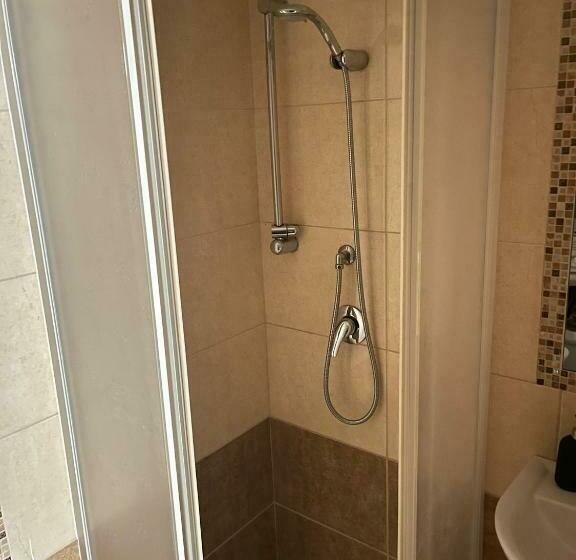 تختخواب و صبحانه Al Corso