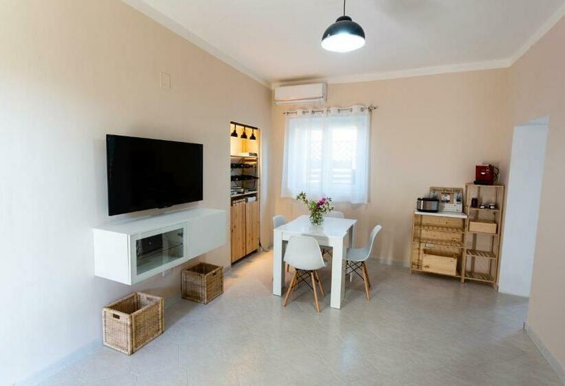 Bed and Breakfast All Ombra Del Pino