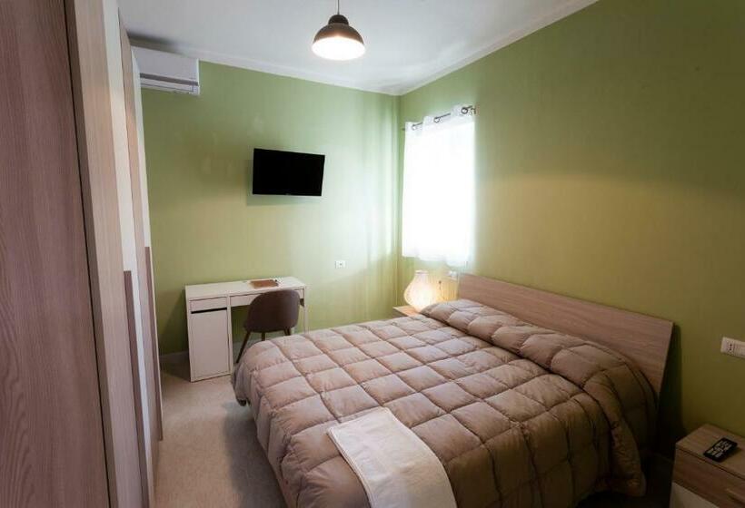 Bed and Breakfast All Ombra Del Pino