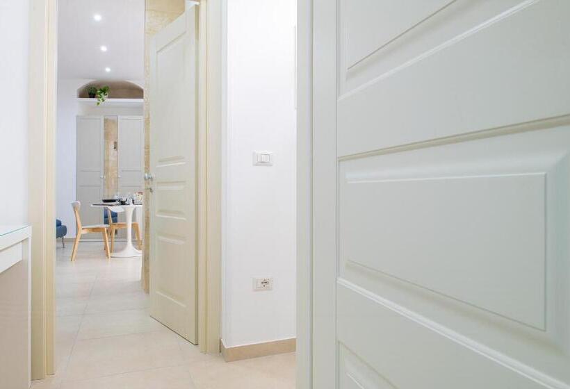 تختخواب و صبحانه Eloro   Guest Houses