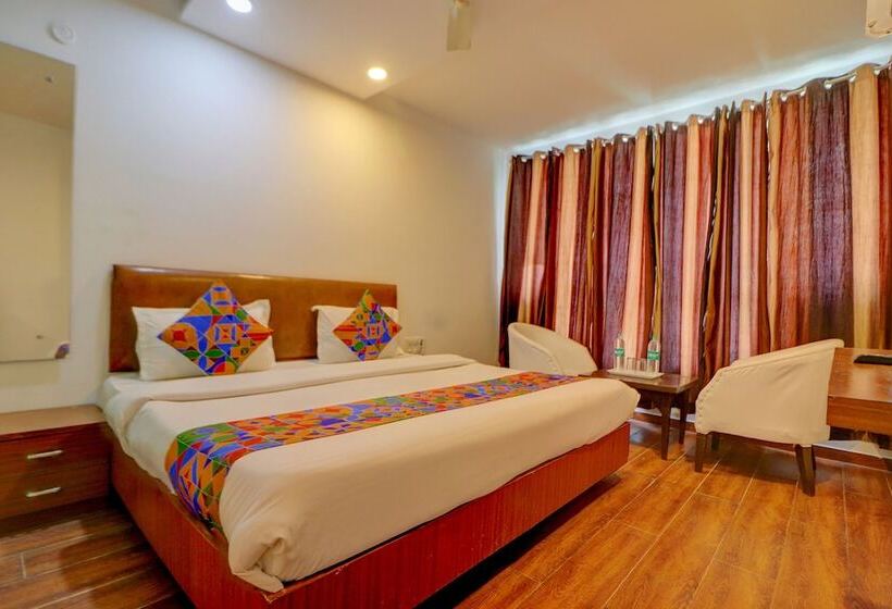 Fabhotel F9 Mall Road