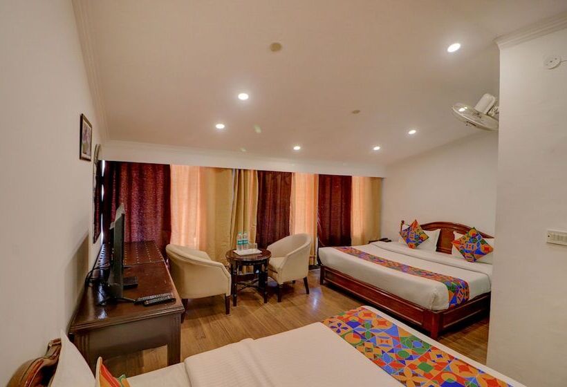 Fabhotel F9 Mall Road