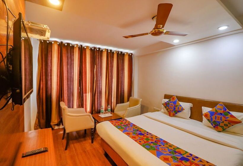 Fabhotel F9 Mall Road