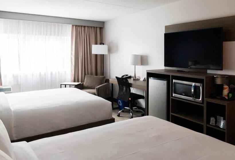 호텔 Comfort Suites Kingston Central