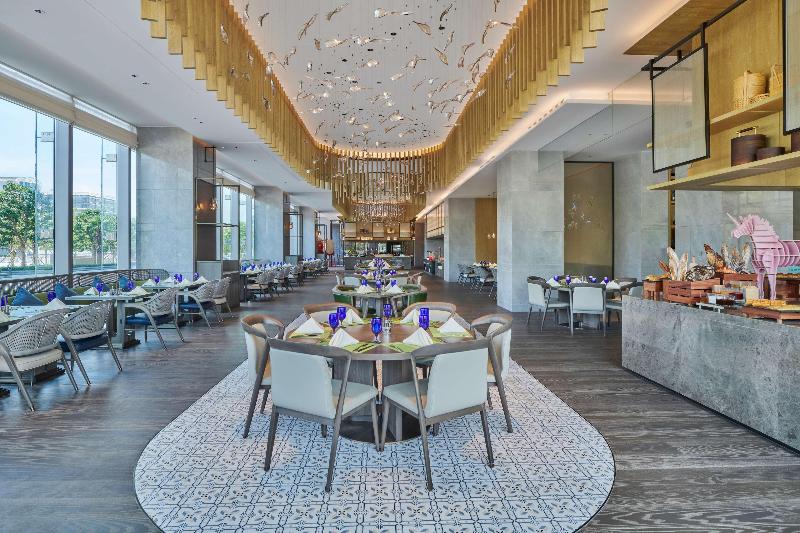Отель Doubletree By Hilton Shenzhen Airport