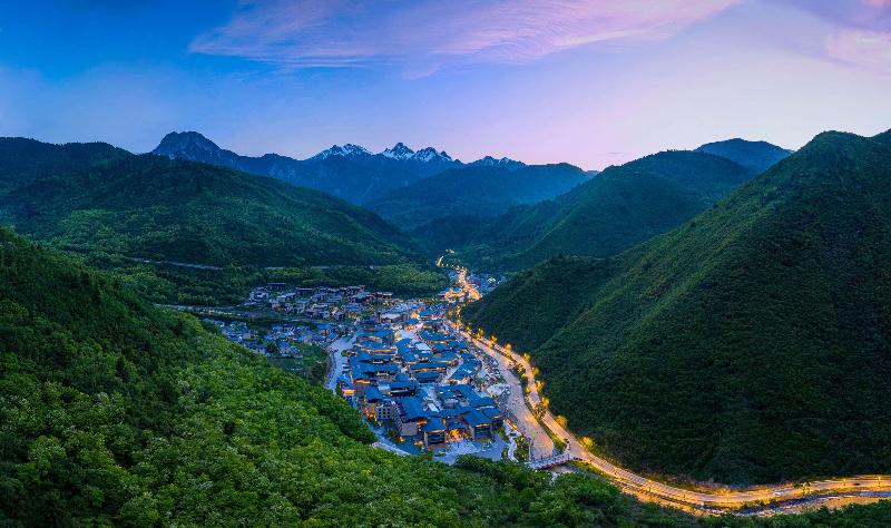 ホテル Hilton Garden Inn Jiuzhaigou