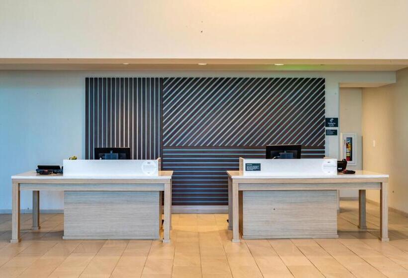 فندق Spice & Sky Atlanta Perimeter