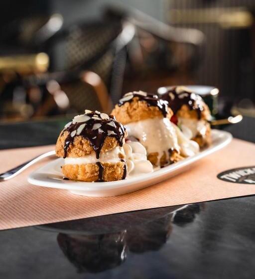 Отель Ibis Styles Castelnaudary