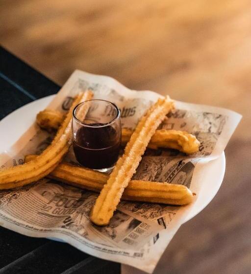 Отель Ibis Styles Castelnaudary