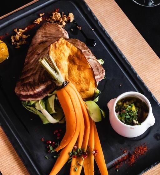 Отель Ibis Styles Castelnaudary