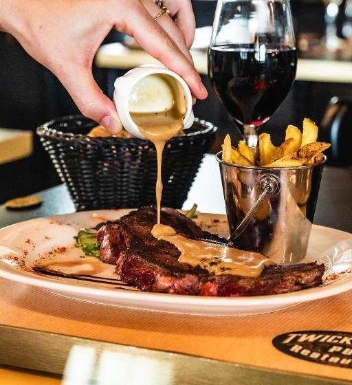 Отель Ibis Styles Castelnaudary