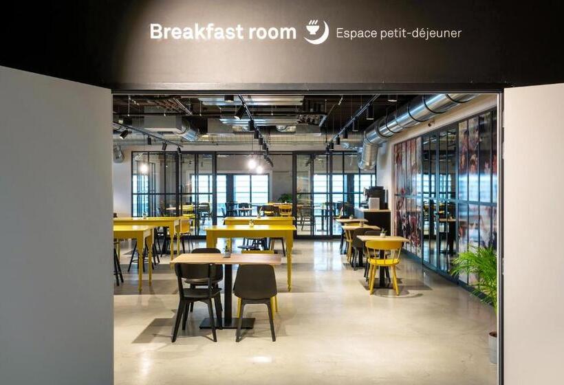 בית מלון כפרי Ibis Styles Namur