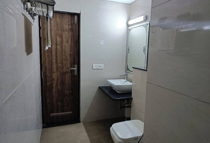 هتل The Dwelling Paradise