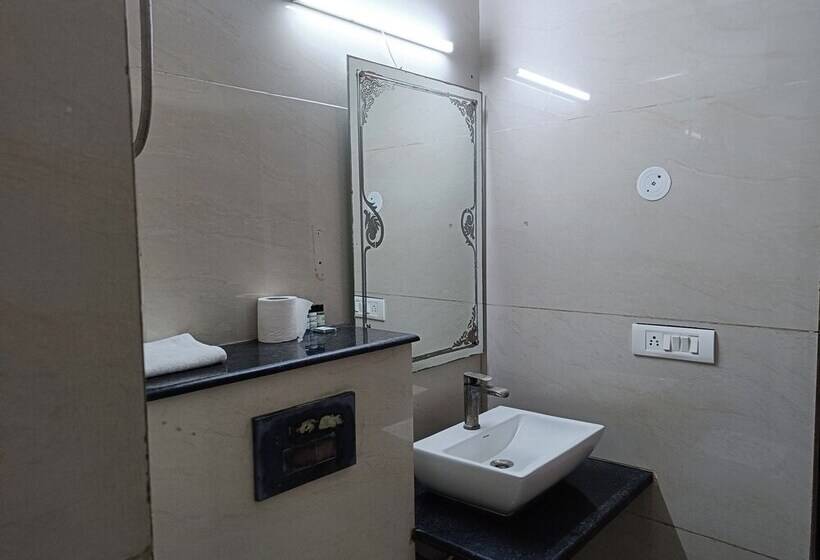 هتل The Dwelling Paradise