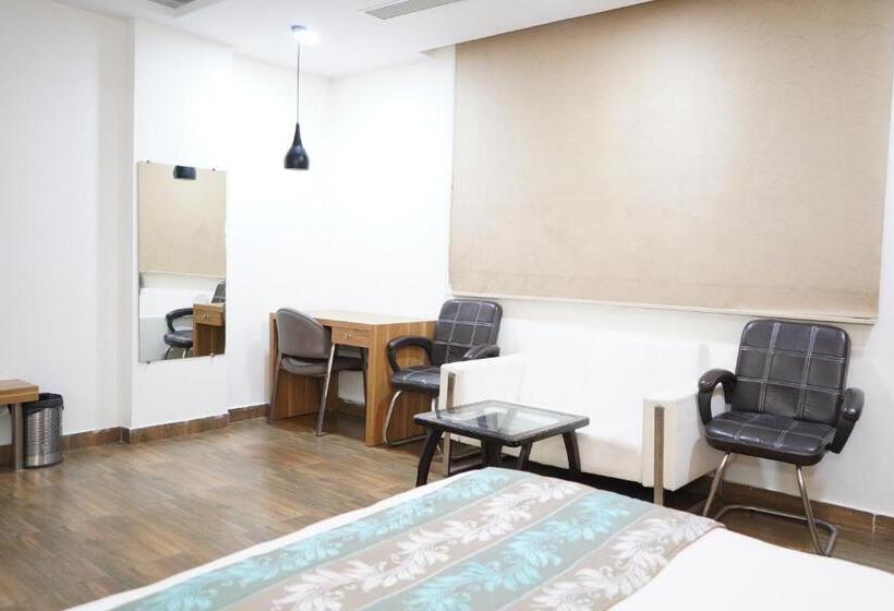 هتل The Dwelling Paradise