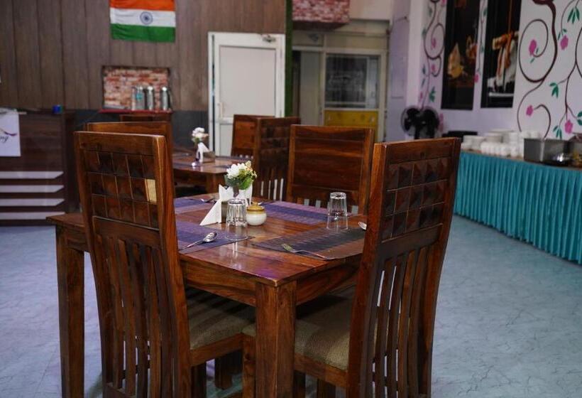 هتل The Dwelling Paradise