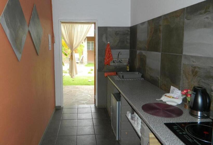 Pension Aub Guesthouse   Mariental