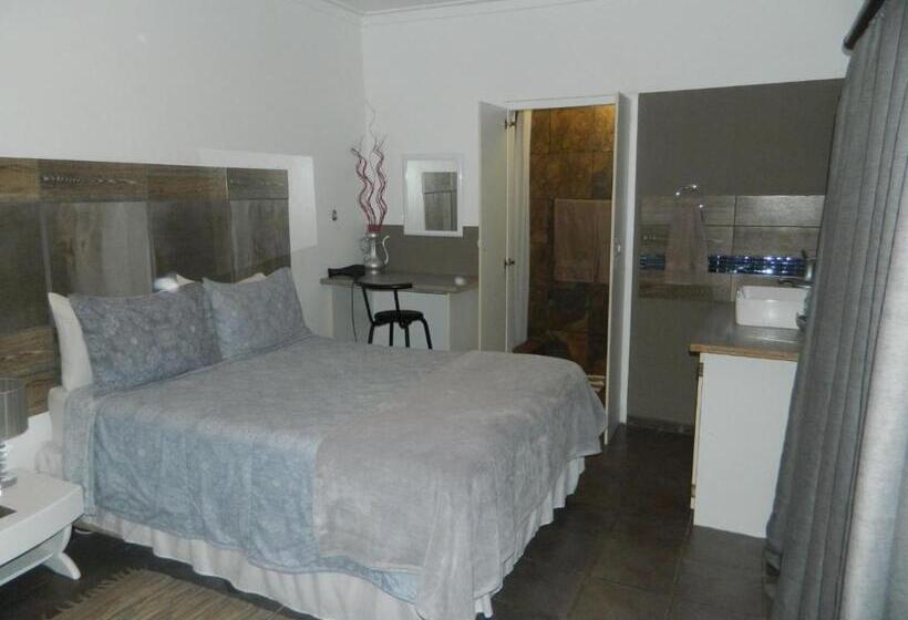 Pension Aub Guesthouse   Mariental