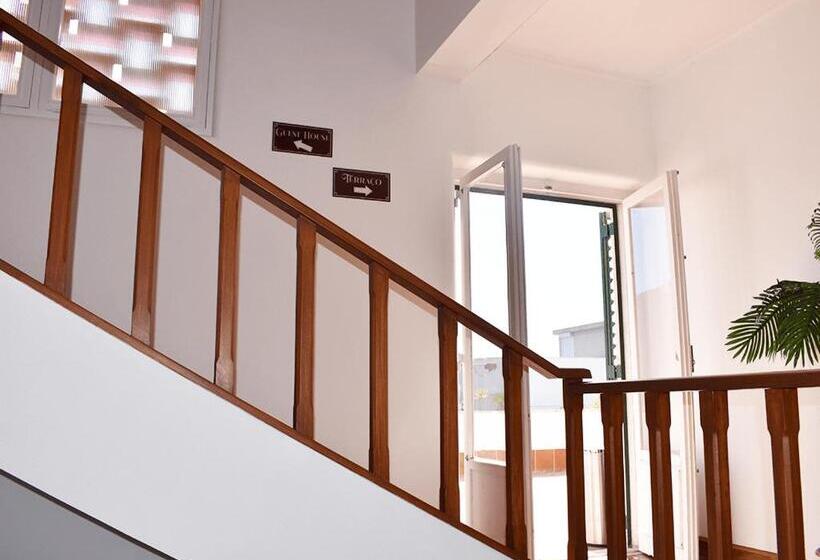 مبيت وإفطار Batalhoz House