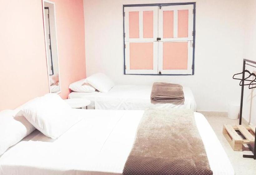 مبيت وإفطار Hospedaje Casa Rosa Jardín