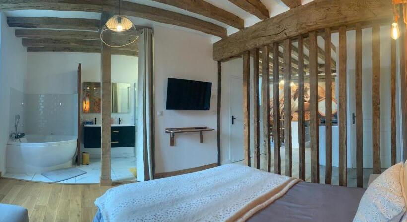 민박 Le Bas Chitray