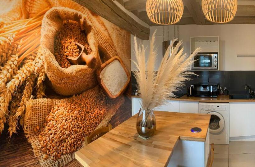 민박 Le Bas Chitray