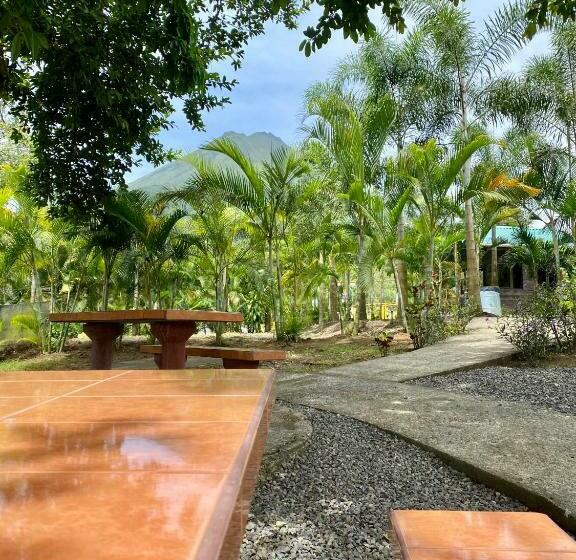 هتل Termales Del Arenal