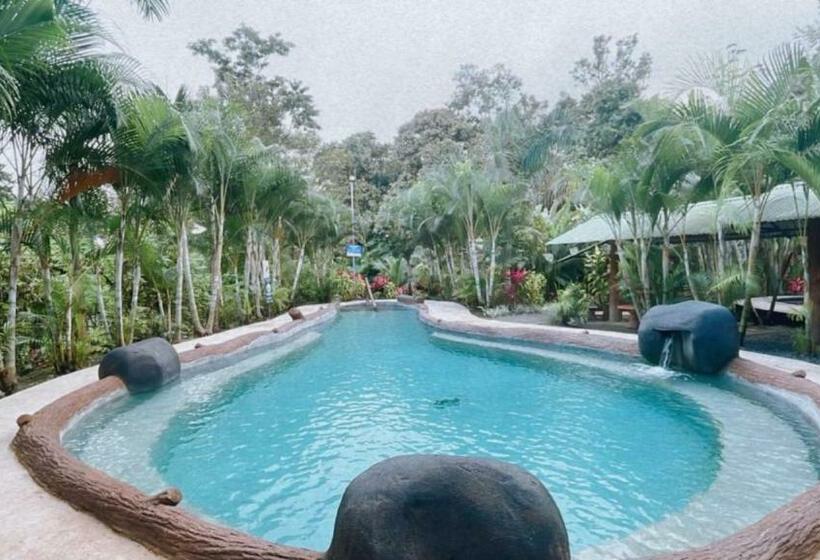 هتل Termales Del Arenal