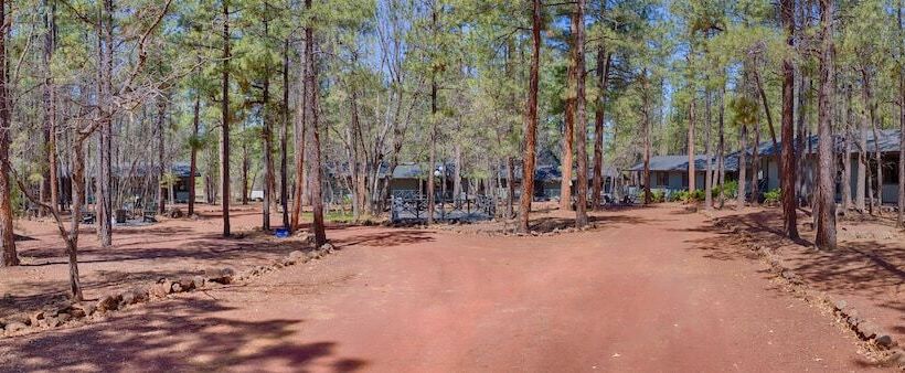 酒店 Buck Springs Resort