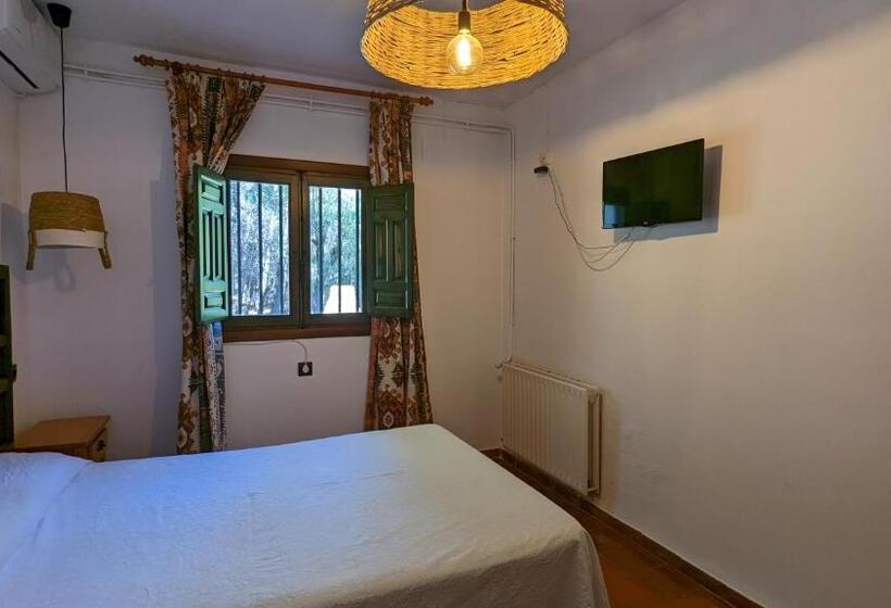 فندق De Montaña La Hortizuela