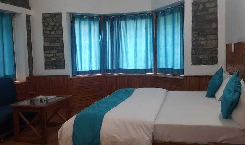 Отель Devlok International