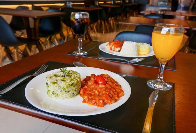 בית מלון כפרי Transamerica Fit Vitória Praia De Camburi