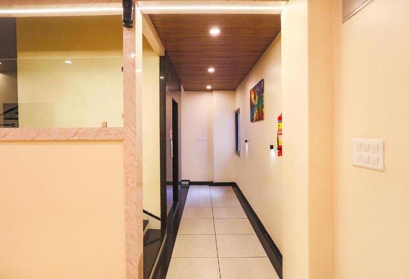 Fabhotel Balaji Paradise