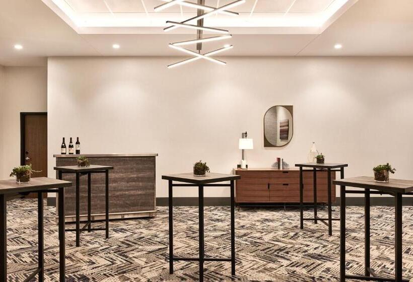 هتل Hyatt Place Phoenix/downtown