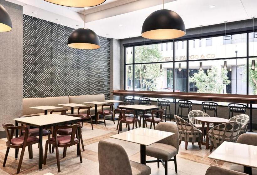 هتل Hyatt Place Phoenix/downtown