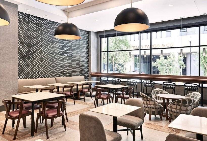 هتل Hyatt Place Phoenix/downtown