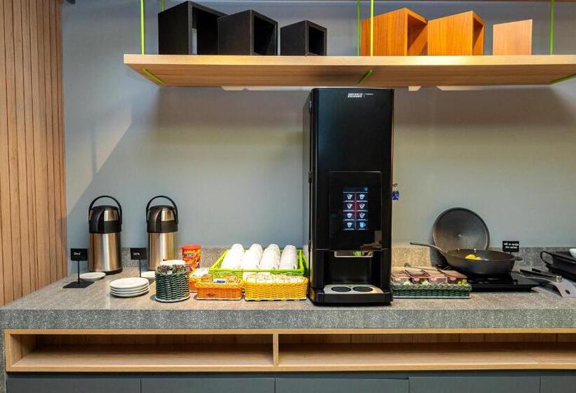 호텔 Ibis Styles Porto Alegre Moinhos De Vento