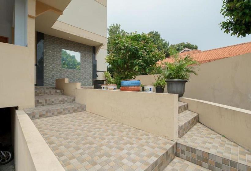 酒店 Koolkost Syariah Near Kampus Utama Universitas Budi Luhur