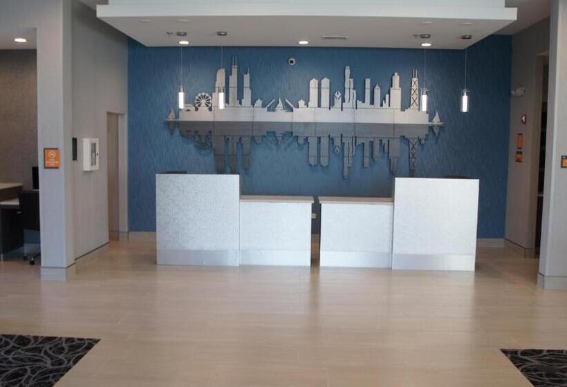 ホテル La Quinta Inn & Suites By Wyndham Shorewood