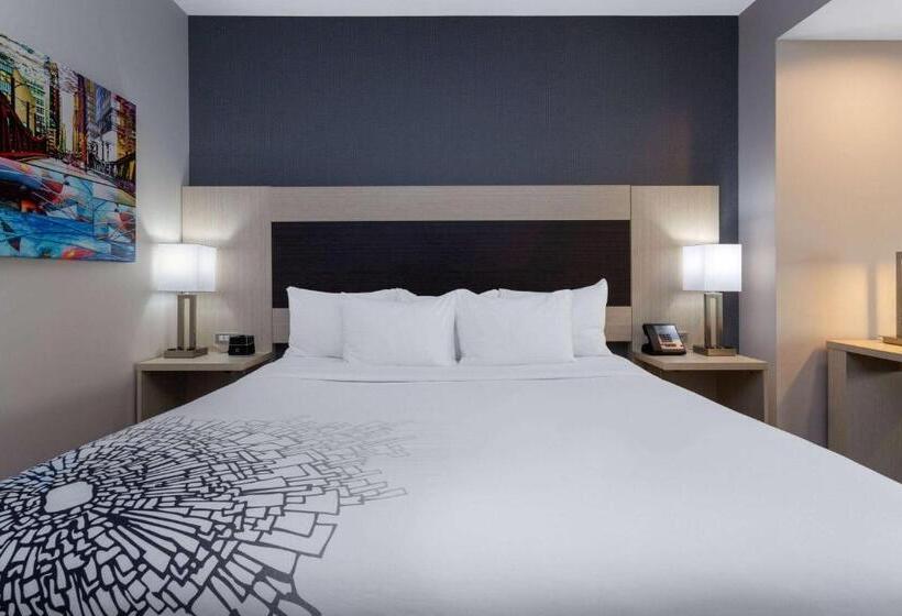 ホテル La Quinta Inn & Suites By Wyndham Shorewood