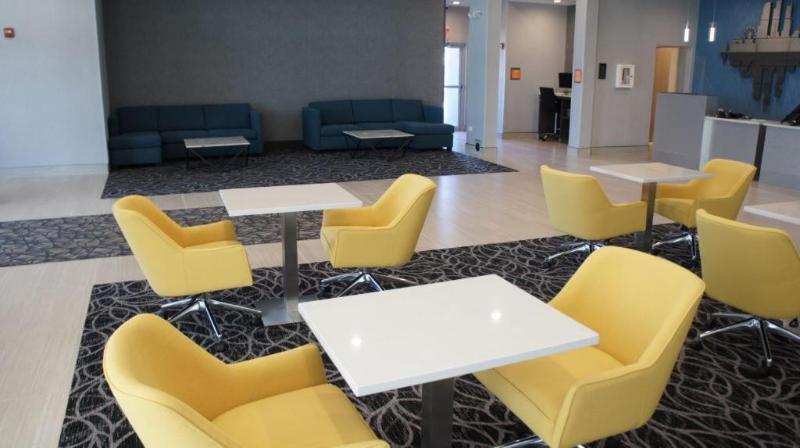 ホテル La Quinta Inn & Suites By Wyndham Shorewood