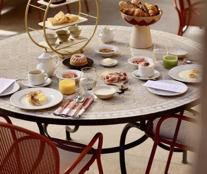 هتل Margaret Hôtel Chouleur