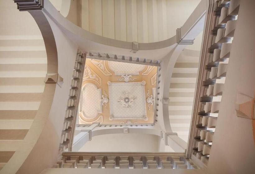 هتل Margaret Hôtel Chouleur