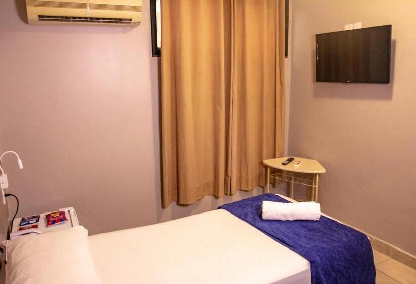 בית מלון כפרי Montana Aeroporto