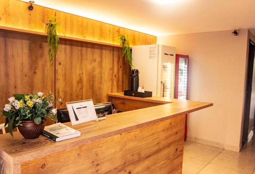 בית מלון כפרי Montana Aeroporto