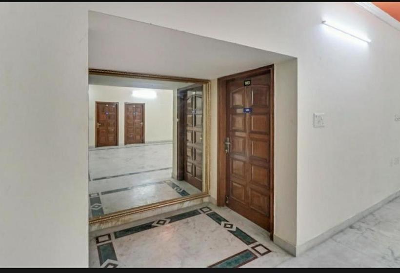 호텔 Oyo 78384 Expressway Hub